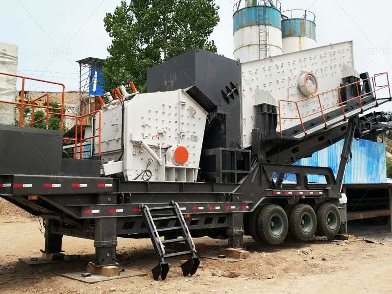mobile rock crusher on site