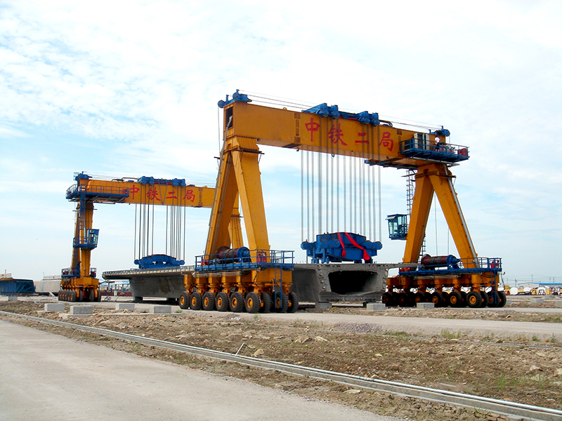 Straddle Cranes in Construction