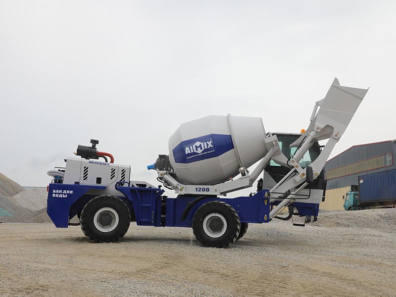 self loading mobile concrete mixer