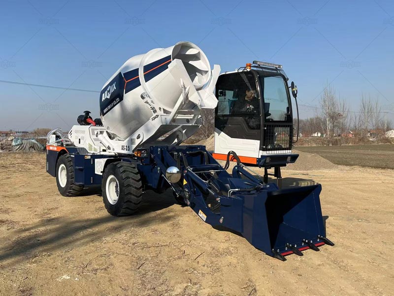 Self-Loading Concrete Mixer for Sale in Chile